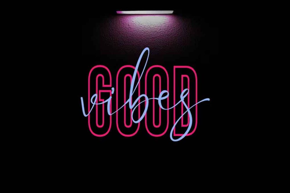 GOOD VIBES 3 FONT